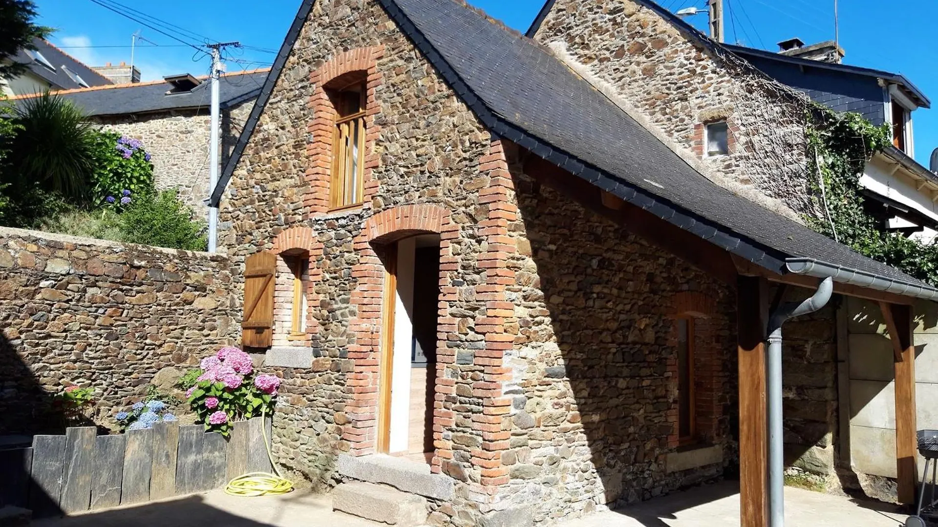 Location Maison 4 / 8 Personnes En Cotes D'Armor エターブル フランス